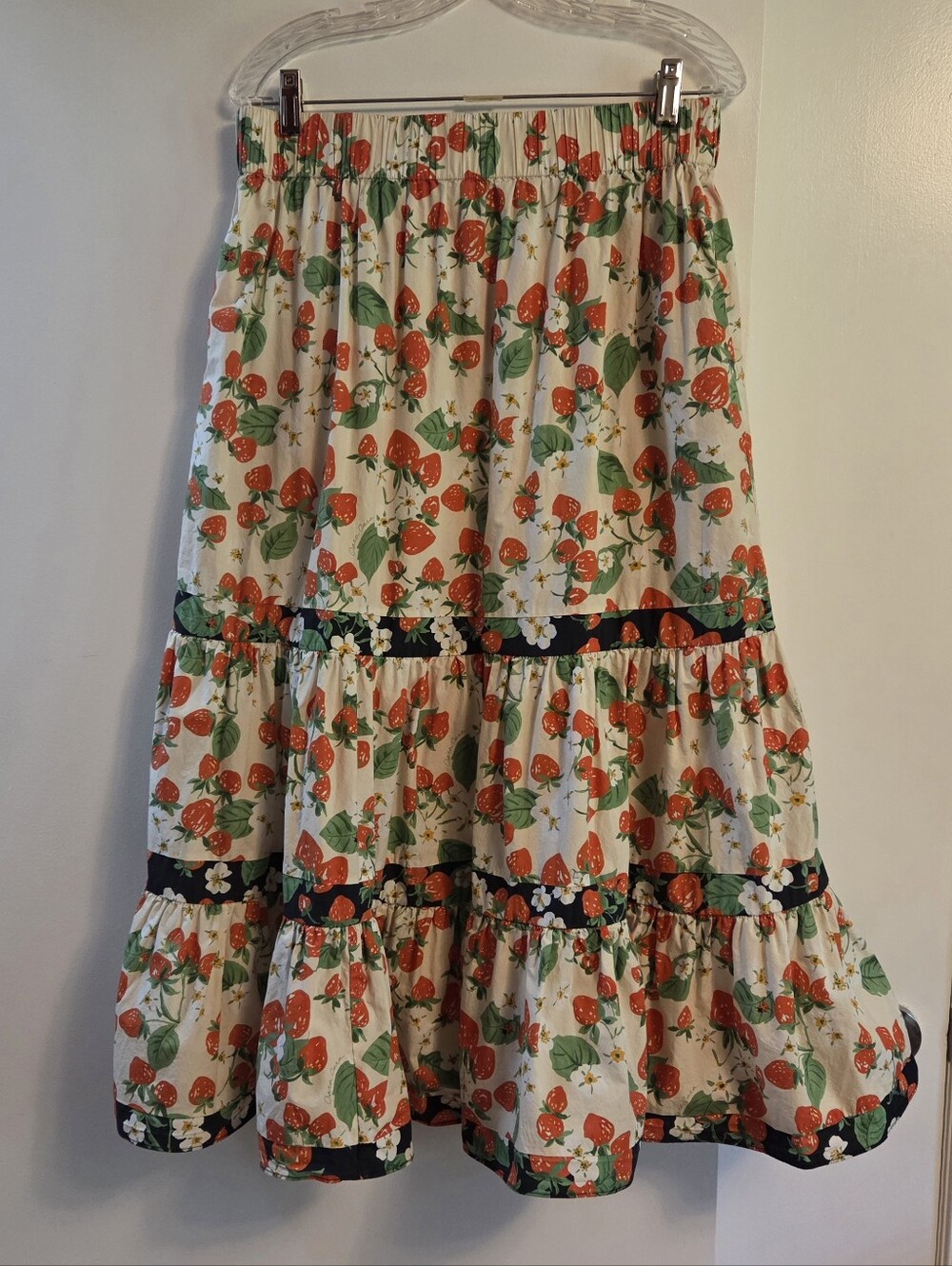 CARA CARA Wild Strawberry Chase Tiered Skirt Large - Picture 2 of 9